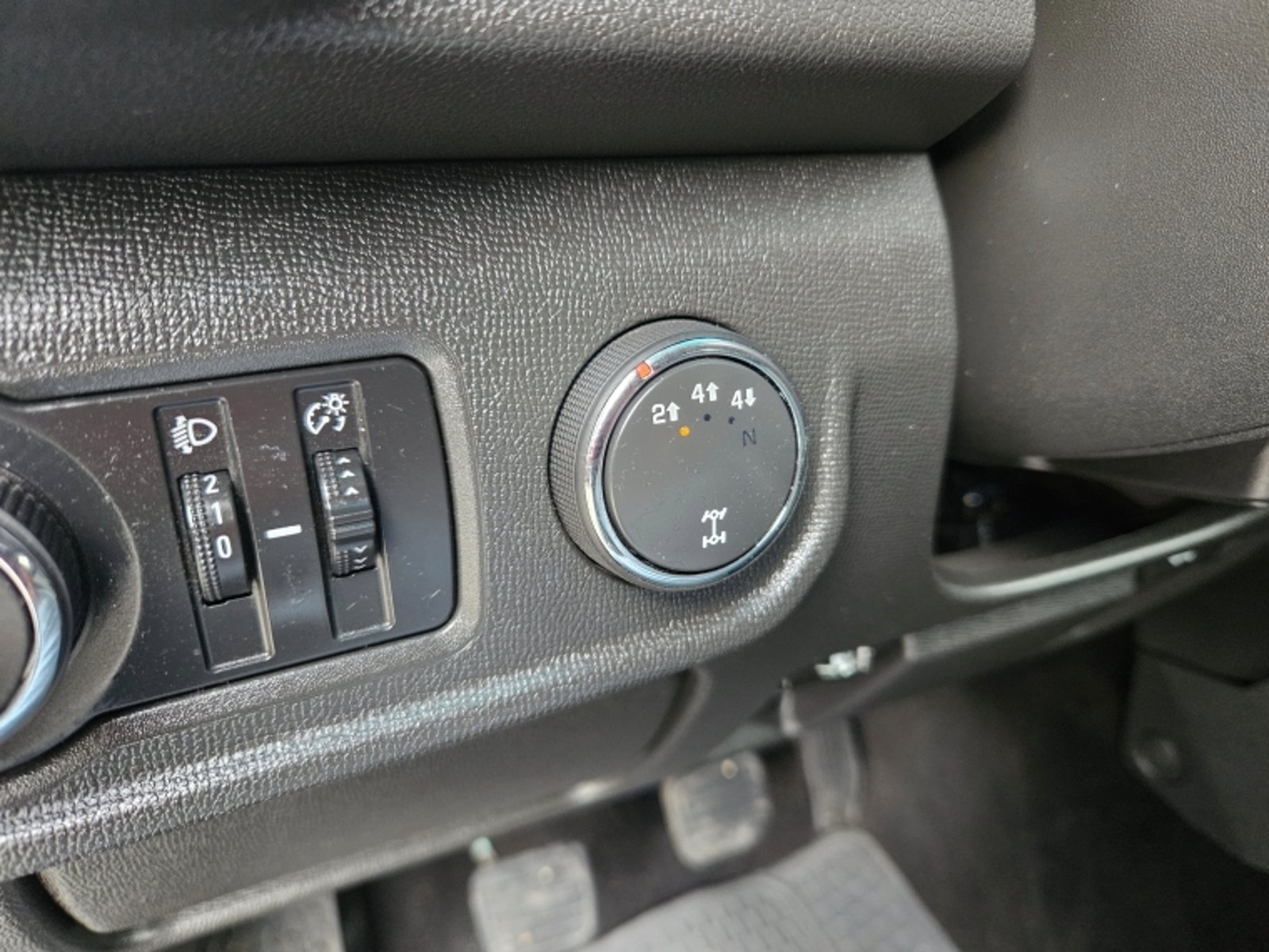 Chevrolet COLORADO 2.8 WT MT DIESEL 4X4 2024 - Imagen 19 de 20
