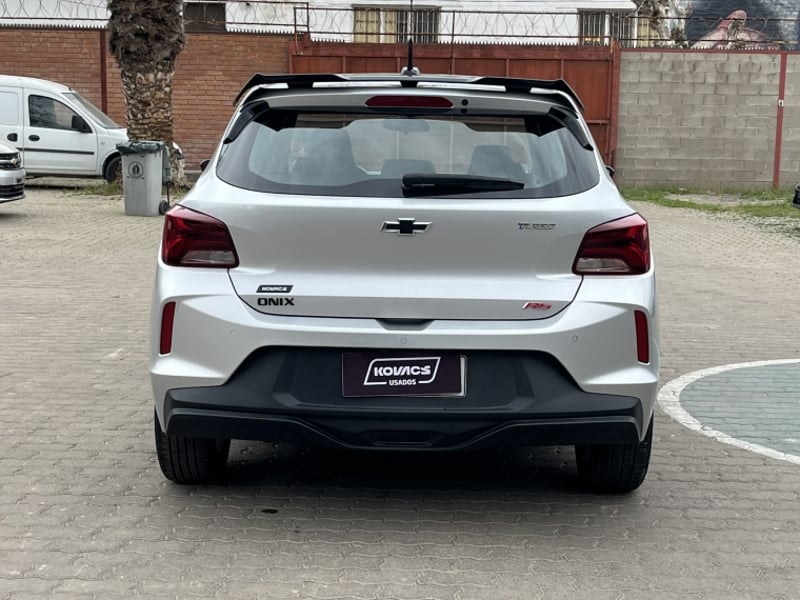 Chevrolet ONIX 1.0 HB RS MT 2023 - Imagen 4 de 20