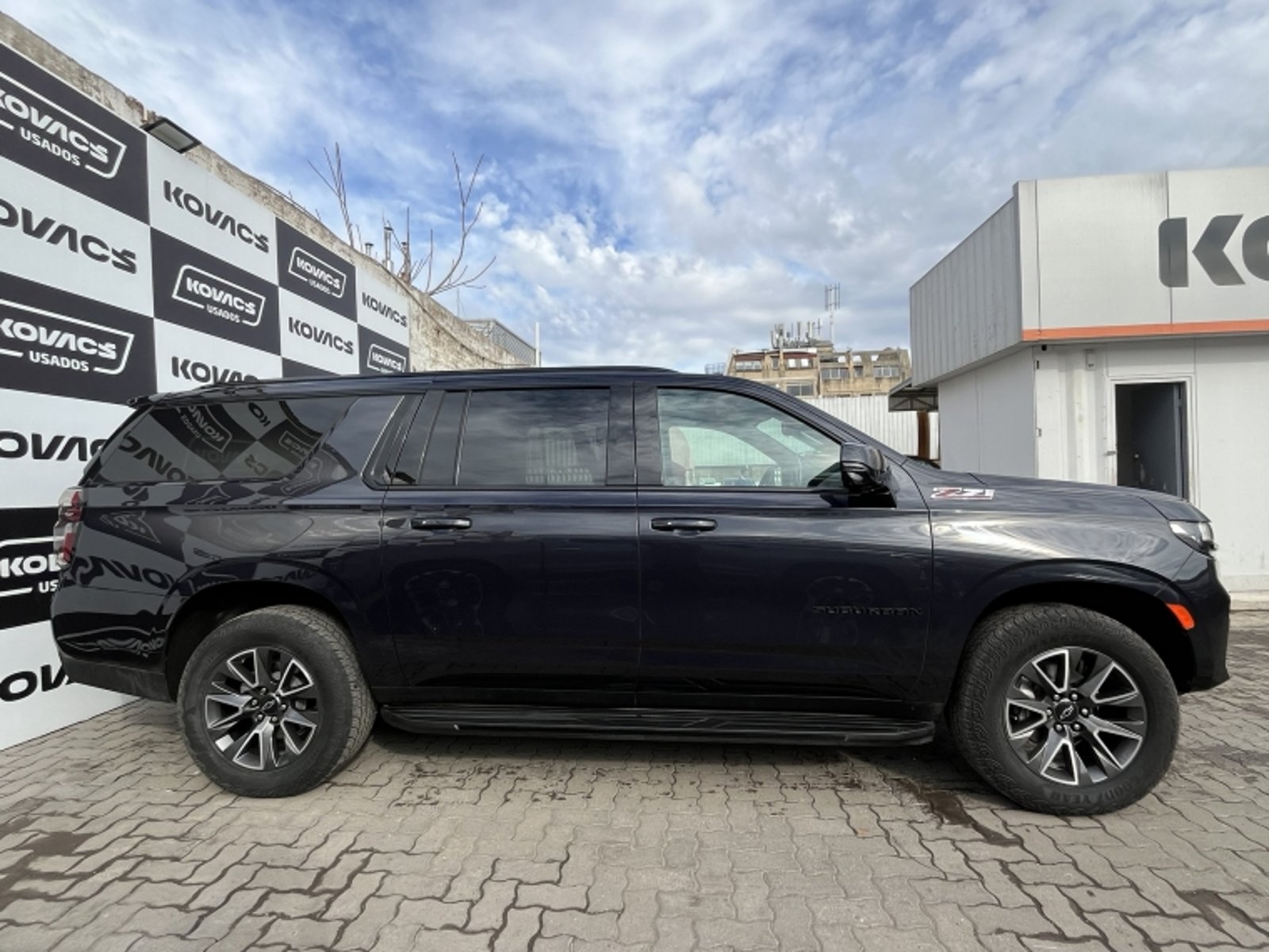 Chevrolet SUBURBAN 5.3 Z71 AT 4X4 2025 - Foto 4 de 20