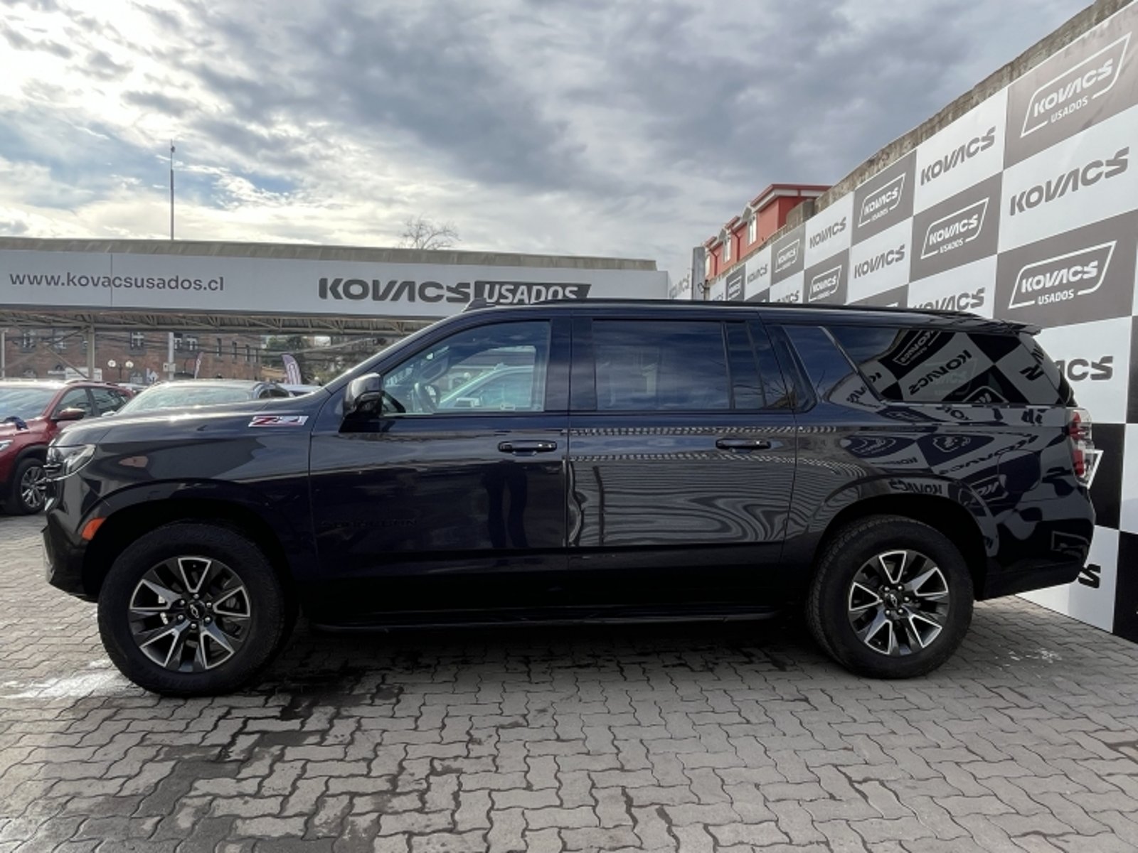 Chevrolet SUBURBAN 5.3 Z71 AT 4X4 2025 - Imagen 8 de 20