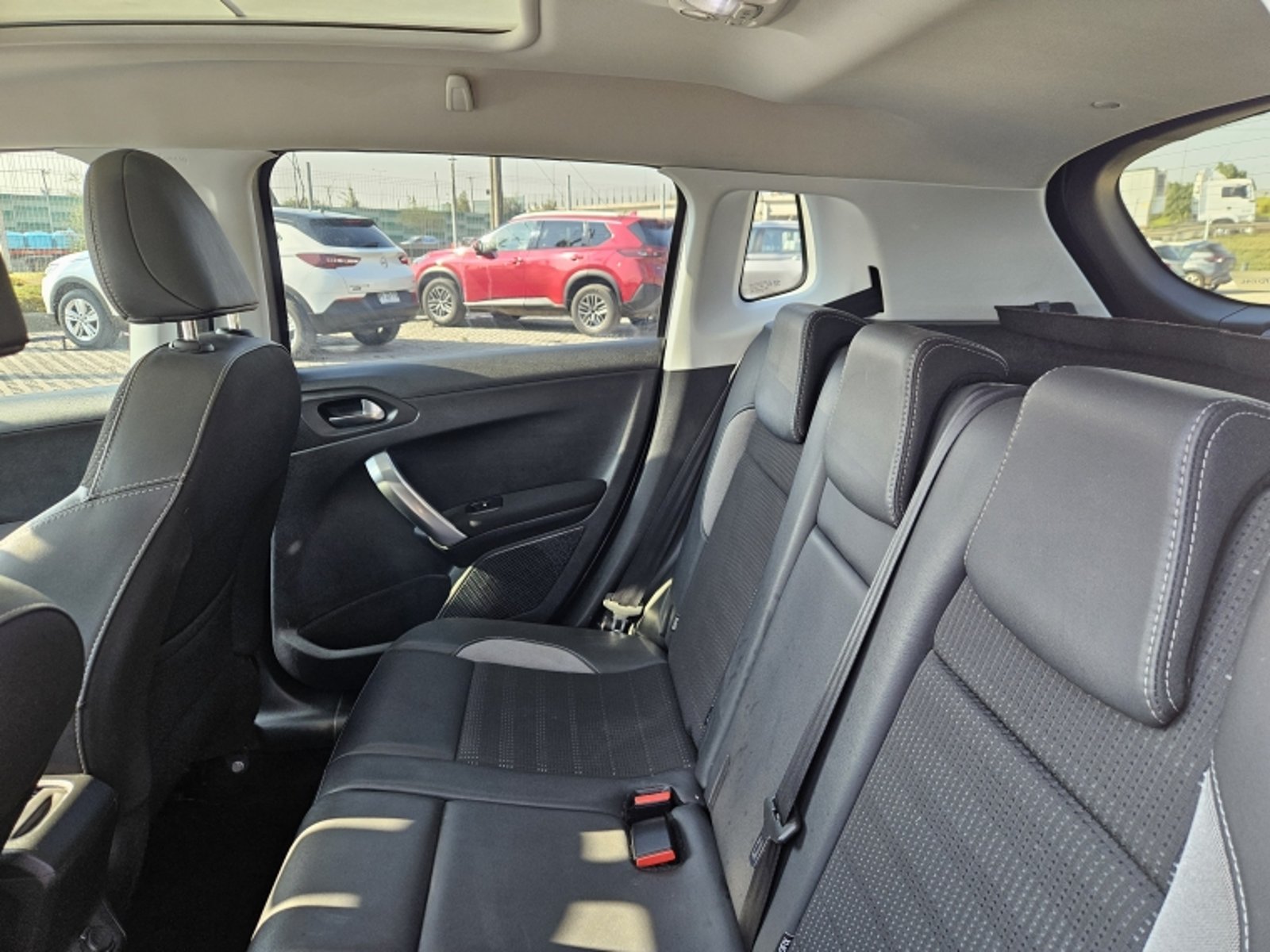 PEUGEOT 2008 ALLURE 1.5 HDI AUT 2008 - Imagen 8 de 20