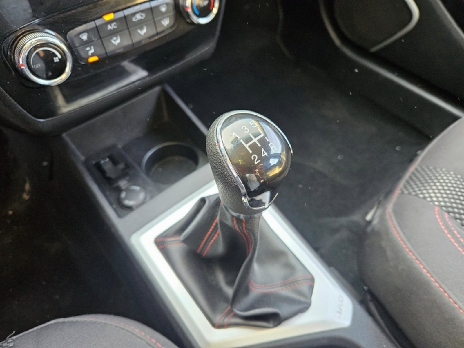 JAC JS2 1.5 COMFORT MT 2021 - Imagen 15 de 19