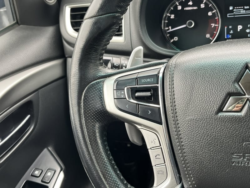 Mitsubishi MONTERO SPORT 3.0 AT  4X2 2020 - Imagen 17 de 20