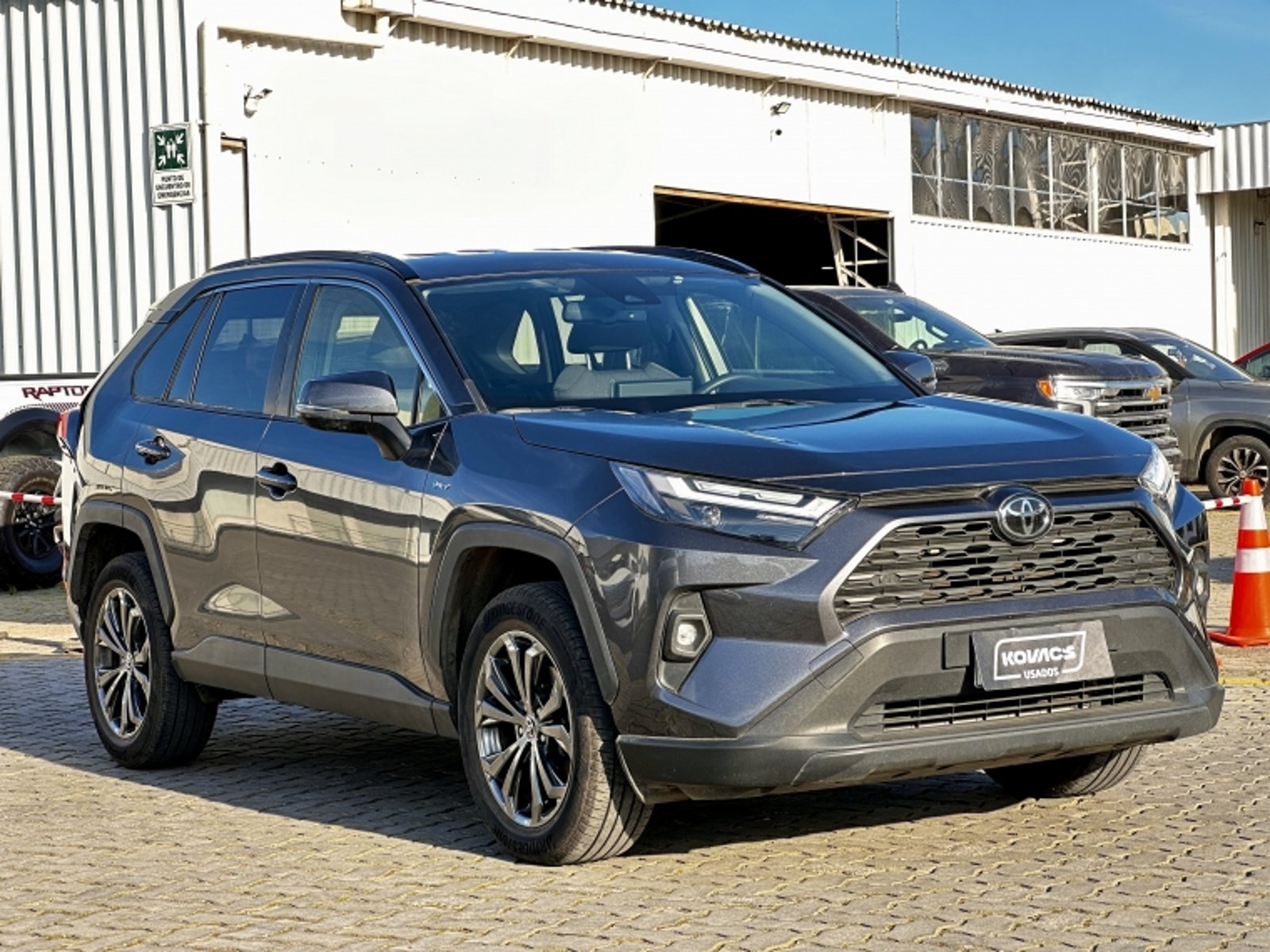 Toyota RAV4 HV 2.5 AUT 2025 - Foto 3 de 18