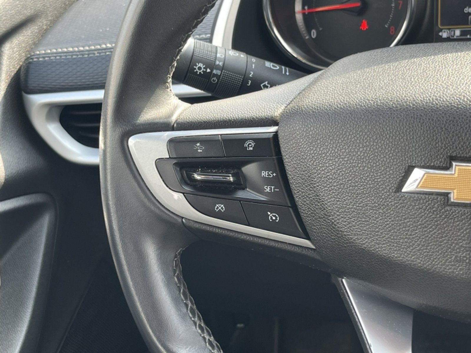 Chevrolet TRACKER 1.2T PREMIER AT 2024 - Imagen 16 de 20
