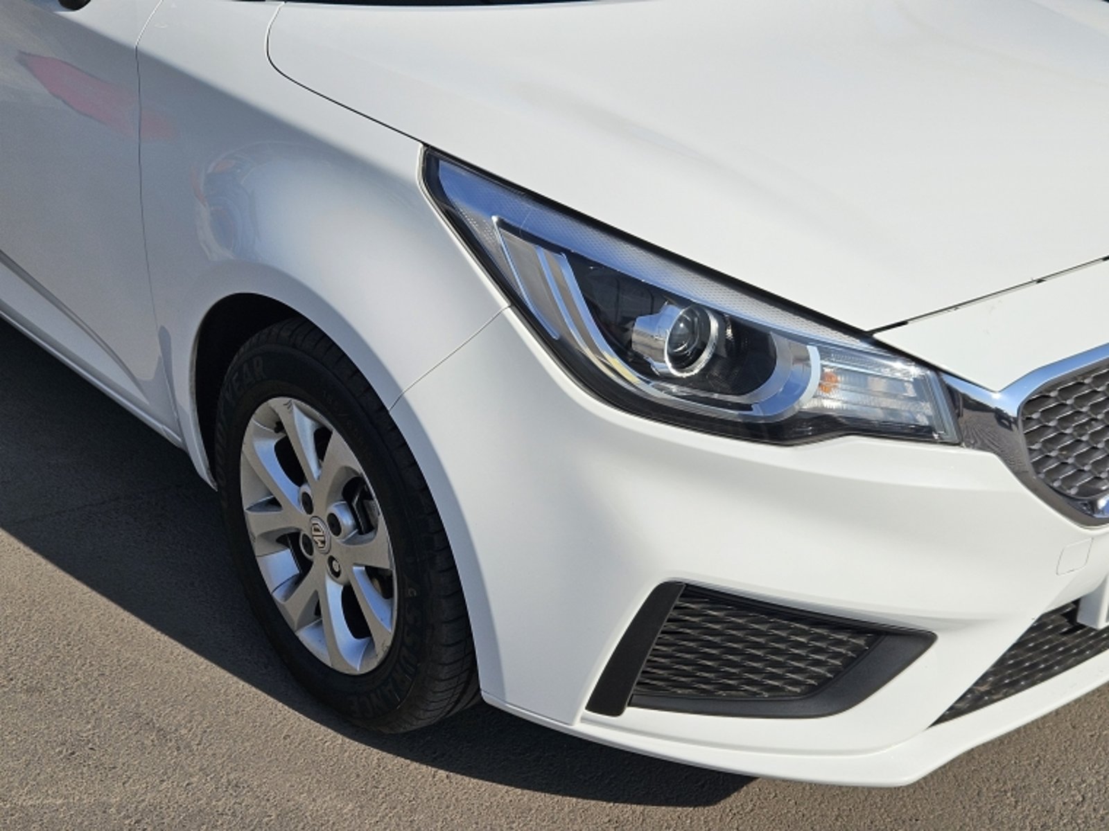 MG 3 1.5  COM  AT 2023 - Imagen 7 de 17