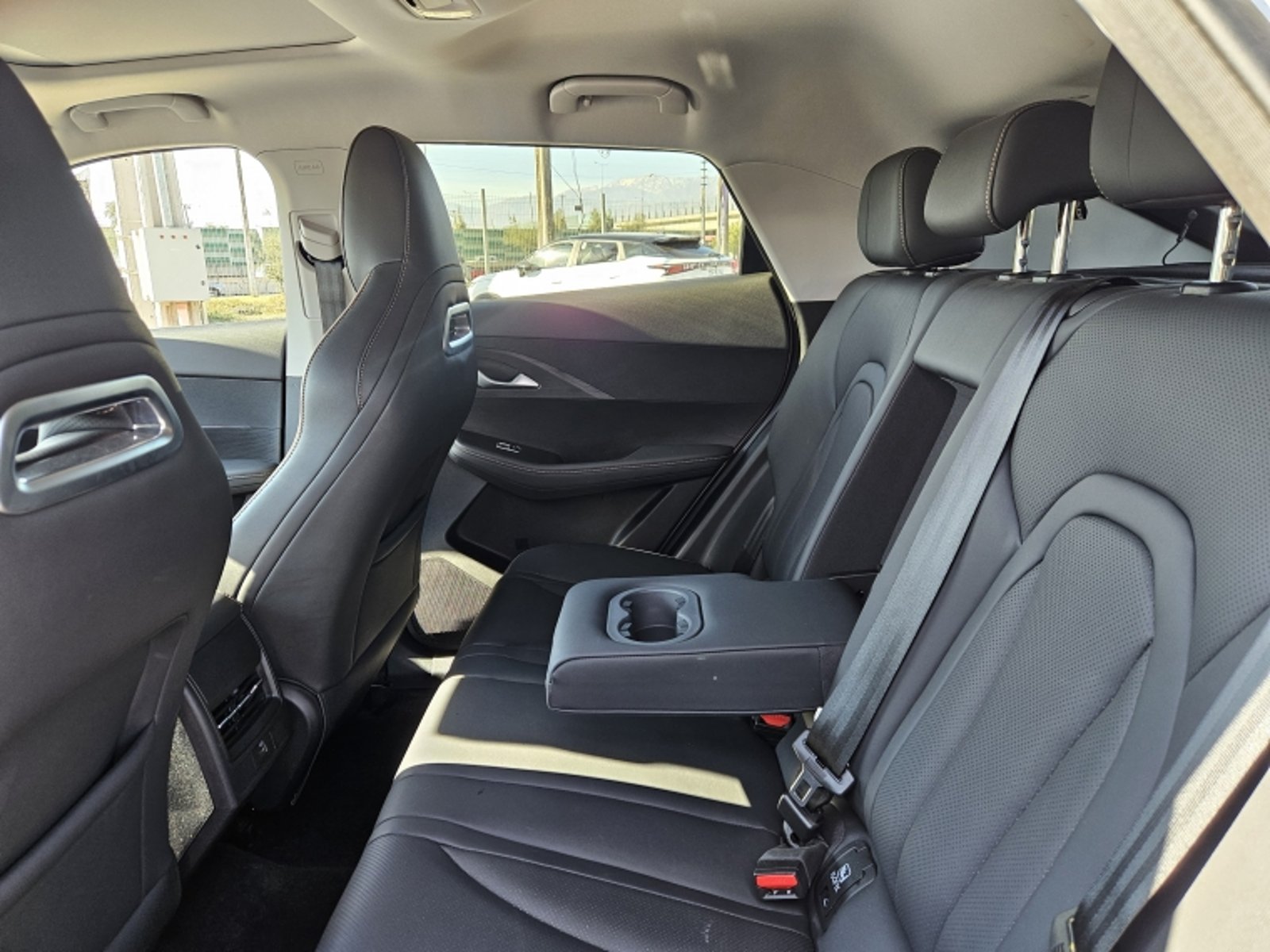 OMODA C5 1.5T CVT LUXURY 2026 - Imagen 8 de 20