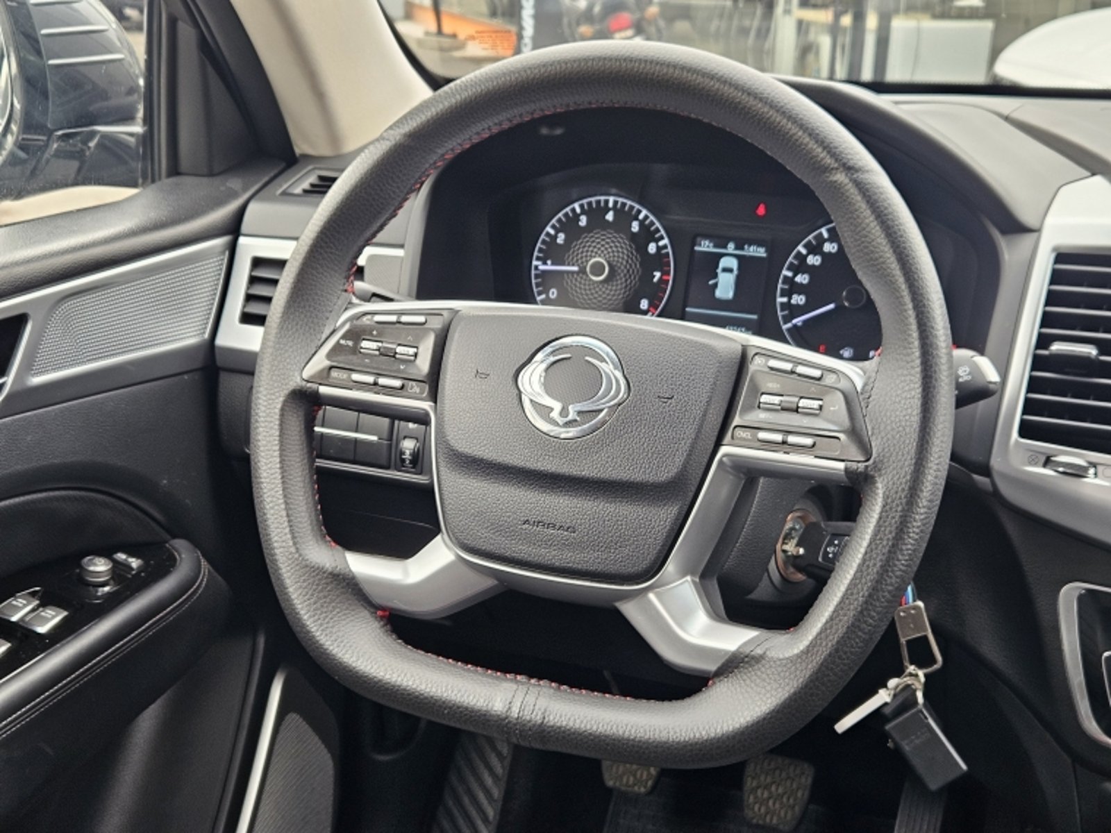 SSANGYONG REXTON 2.0 AUT 4X4 2023 - Imagen 11 de 20
