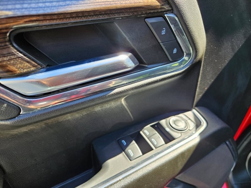 Chevrolet SILVERADO 5.3  CC LT TB  AT 2023 - Imagen 14 de 19