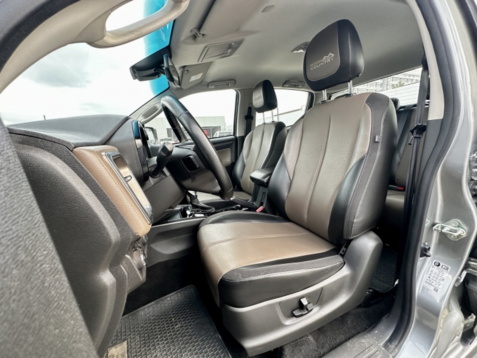 CHEVROLET COLORADO 2.8 HC AT 2024 - Imagen 9 de 18