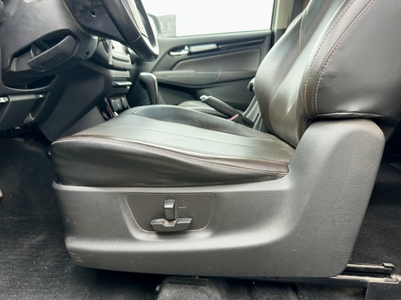 Chevrolet TRAILBLAZER PREMIER 4X4 2.8 AUT 2022 - Imagen 16 de 18