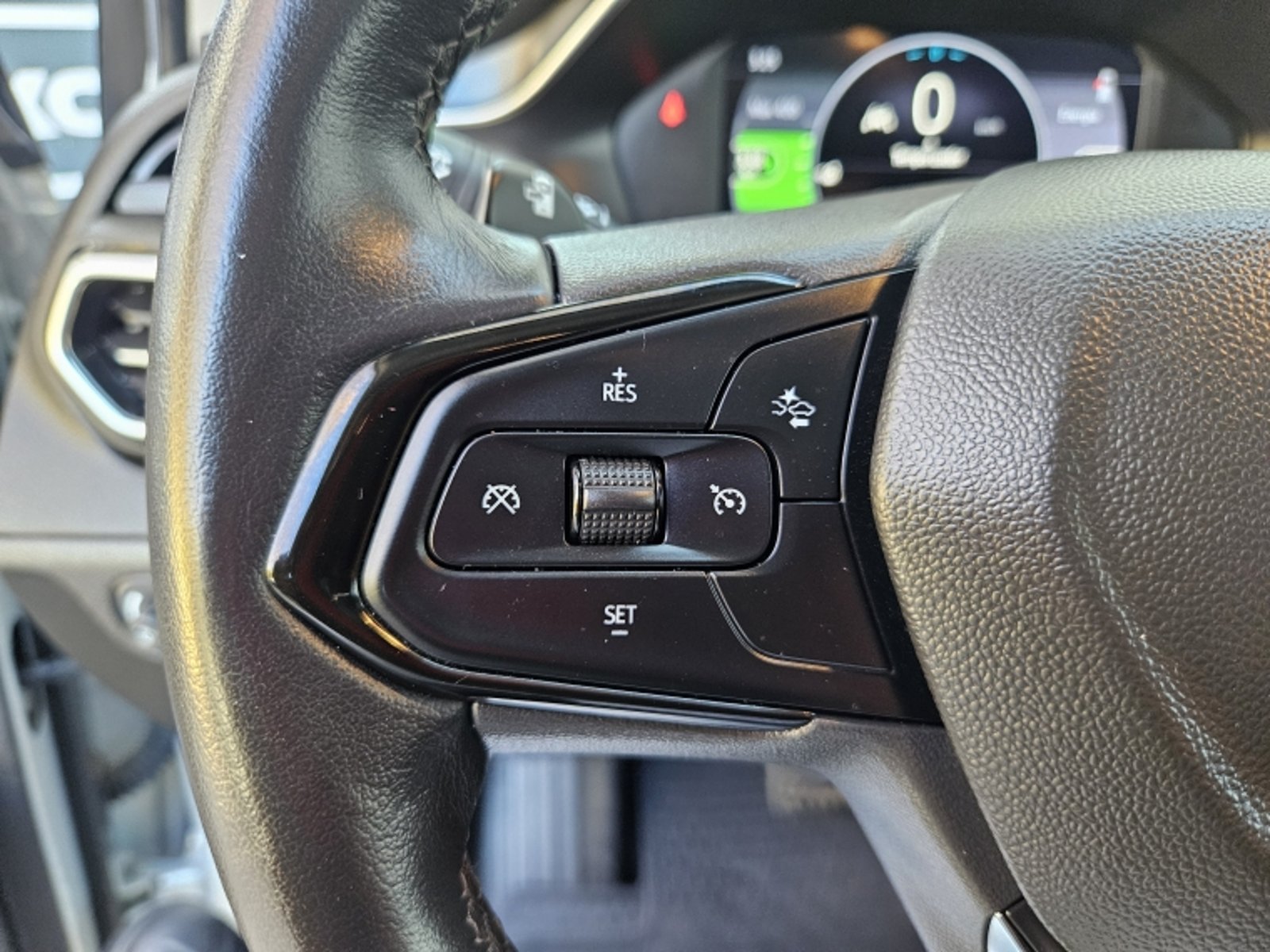 CHEVROLET BOLT EUV 0.0 LT AT ELECTRICO 2024 - Imagen 17 de 19