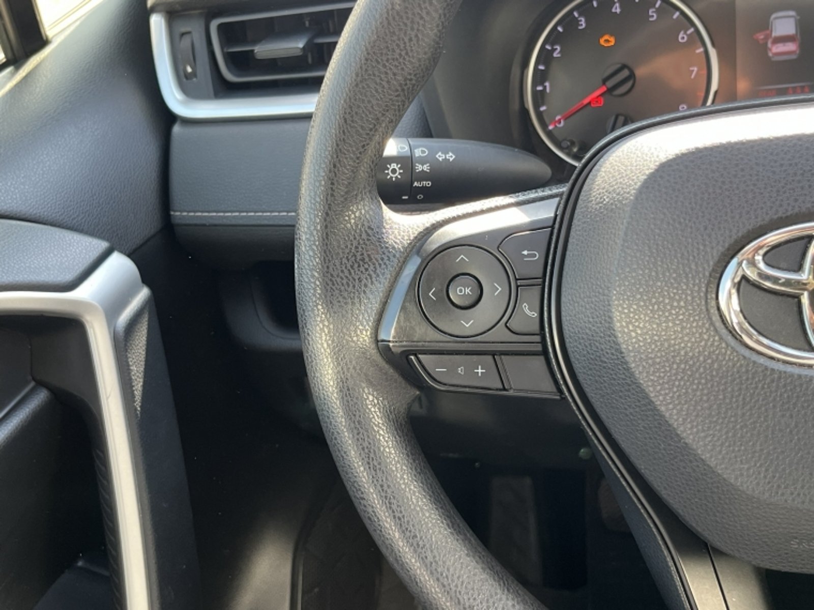 Toyota RAV4 2.0 LE MT 2022 - Imagen 18 de 20