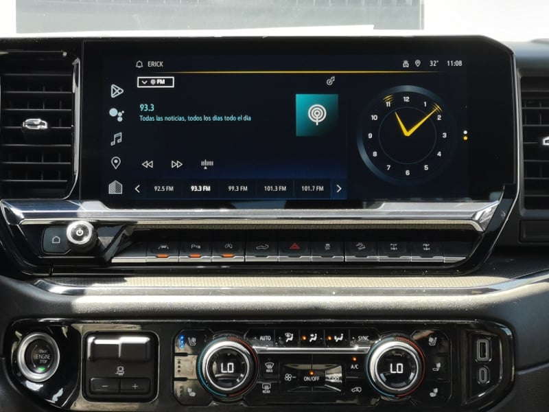 Chevrolet SILVERADO 6.2 ZR2 AT 4X4 2024 - Imagen 12 de 19
