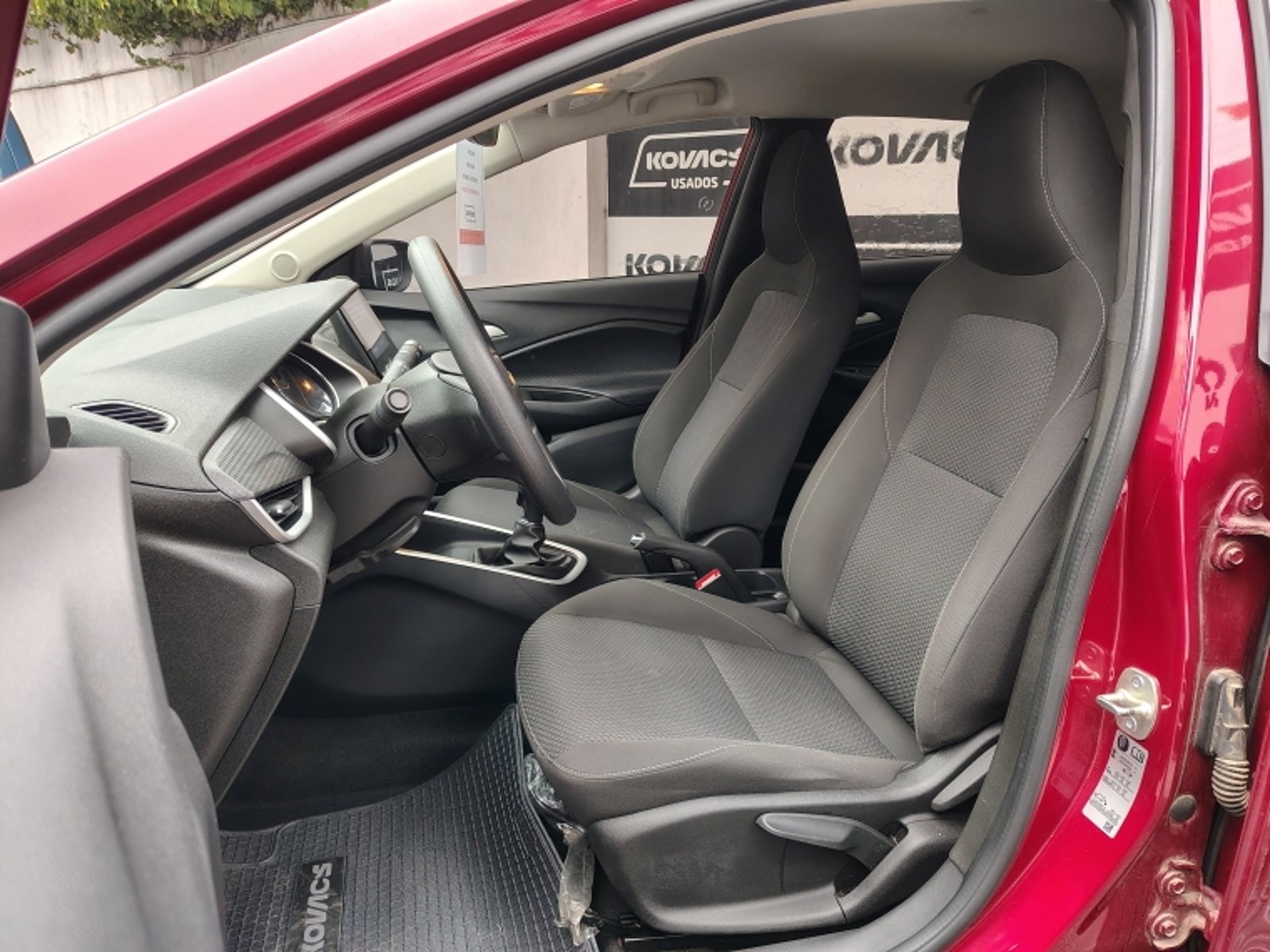CHEVROLET ONIX 1.0 SEDAN LTZ MT 2024 - Imagen 11 de 20