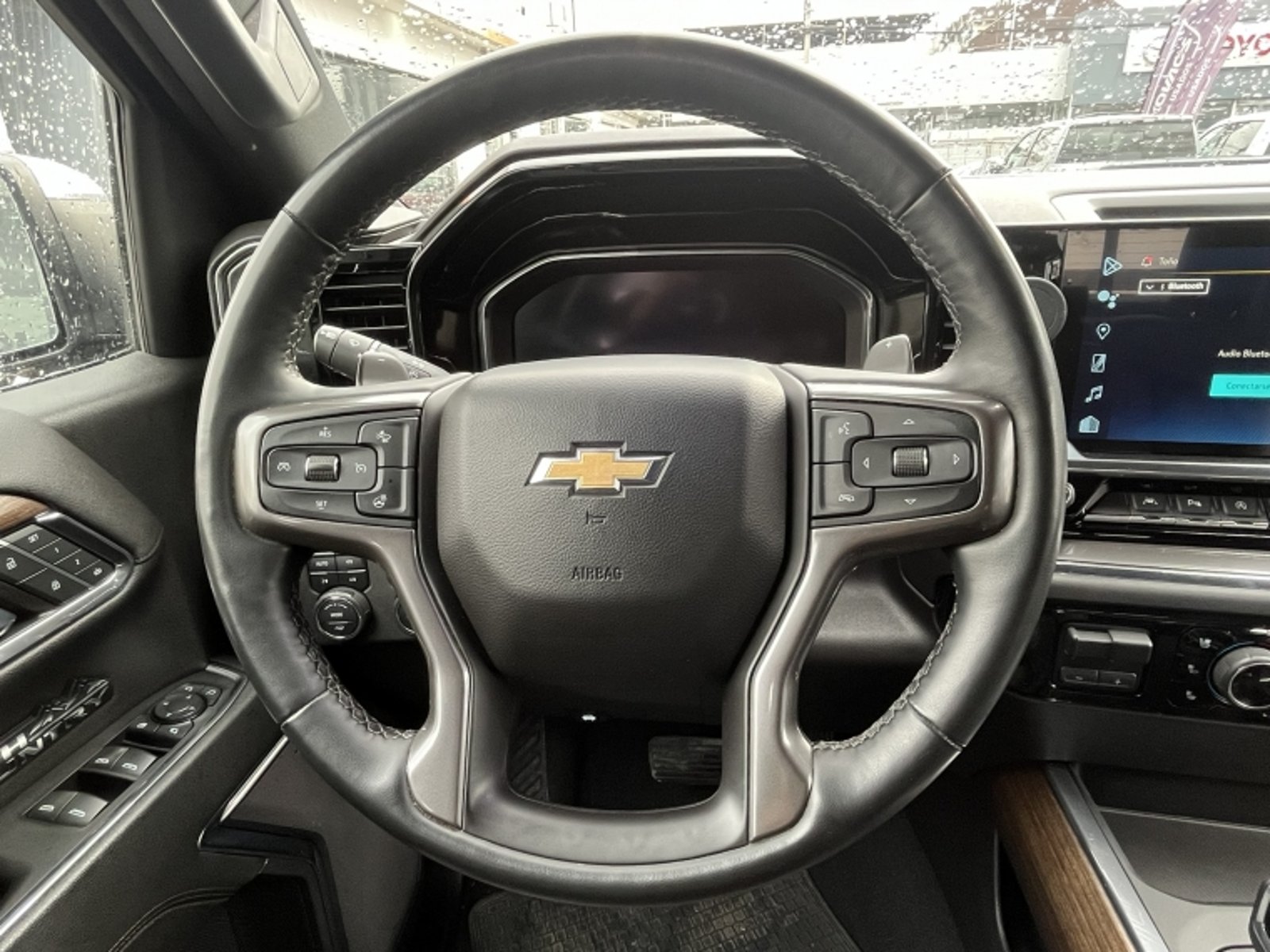 Chevrolet SILVERADO 3.0 TD HIGH COUNTRY AT 4X4 DIESEL 2023 - Imagen 16 de 20