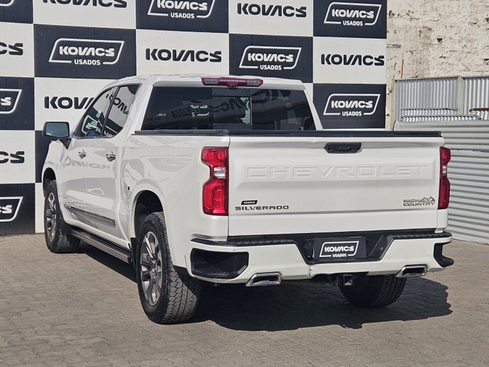 CHEVROLET SILVERADO TD HIGH COUNTRY AT 4X4 2024 - Imagen 6 de 20