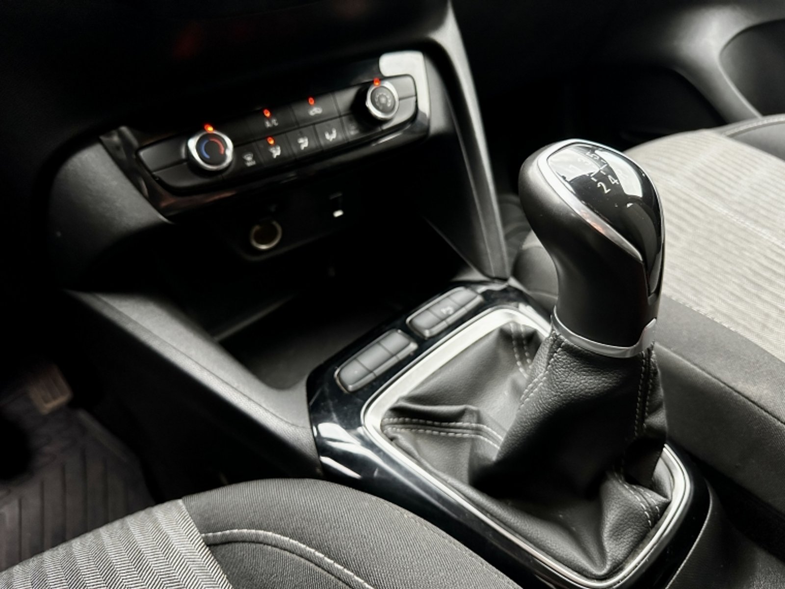 Opel CORSA 1.2 MT 2021 - Imagen 14 de 18
