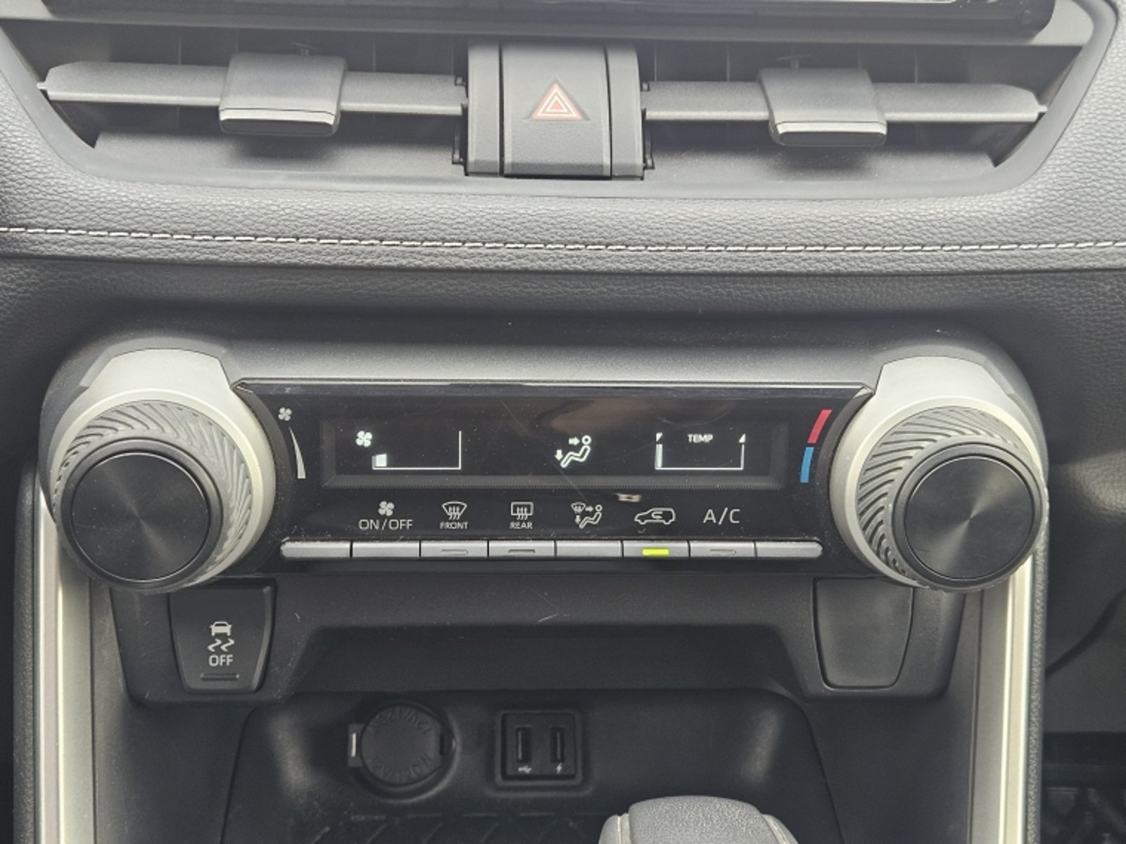 TOYOTA RAV4 OTTO 2.0 AUT 2023 - Imagen 11 de 19