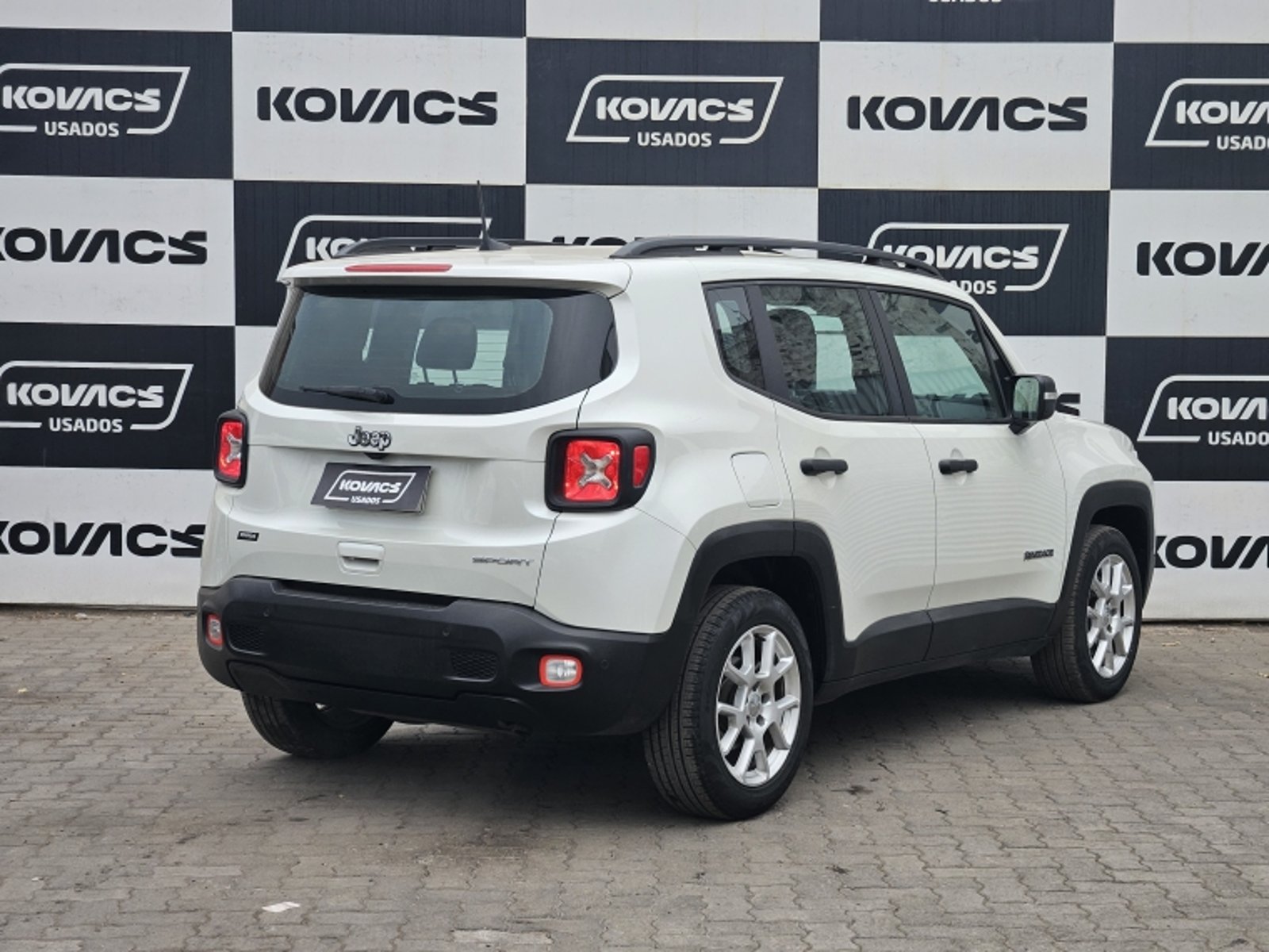Jeep RENEGADE SPORT LX AT 2023 - Foto 4 de 20
