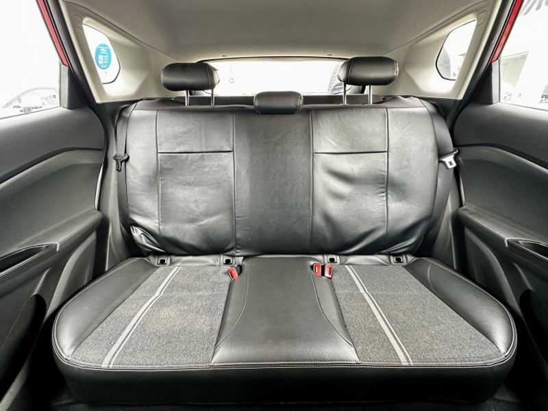Chevrolet TRACKER 1.2T LTZ MT 2022 - Imagen 17 de 18