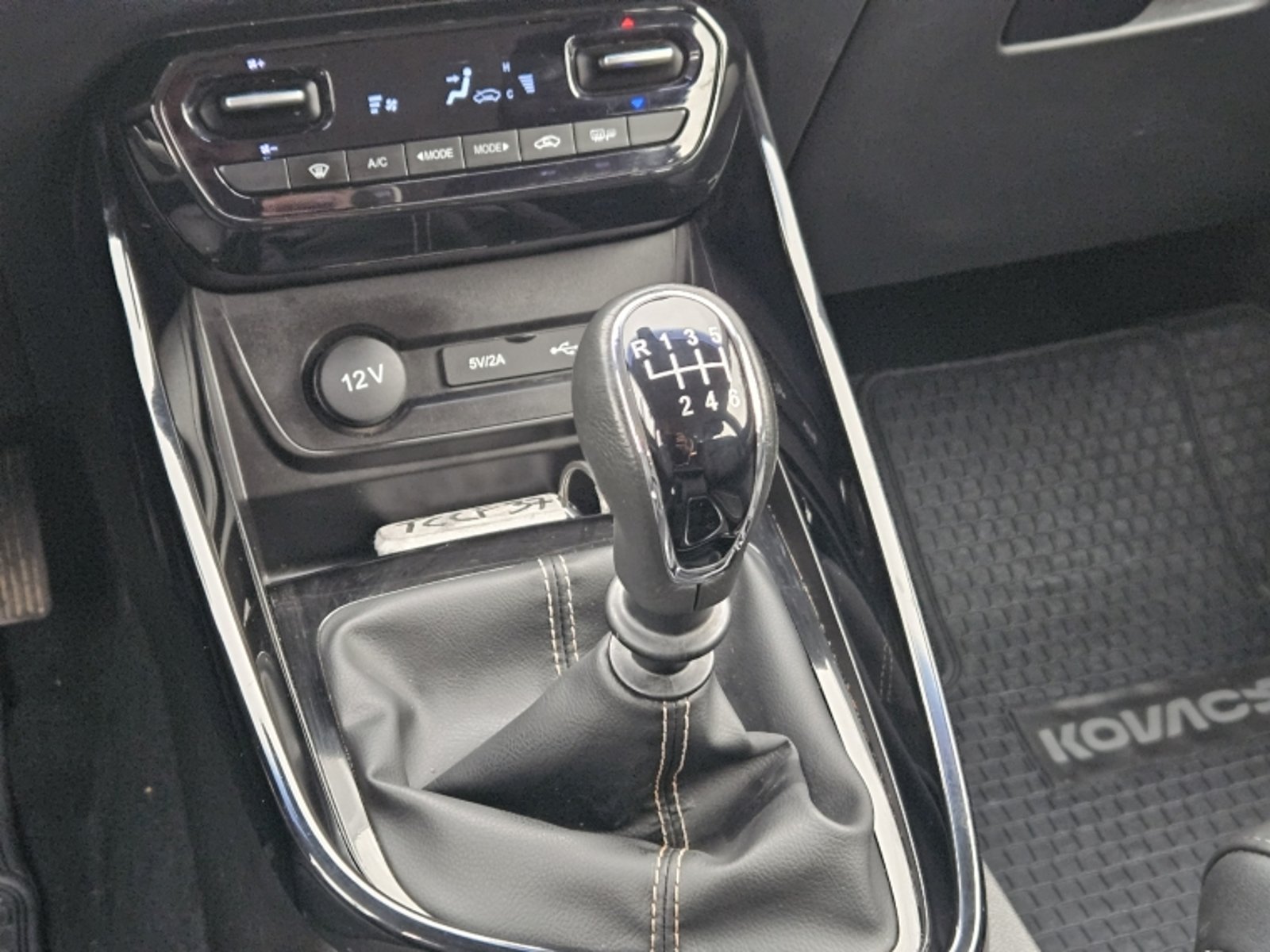 CHEVROLET CAPTIVA PREMIER 1.5 MT 2024 - Imagen 13 de 20