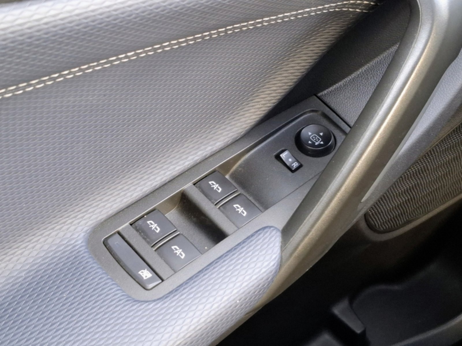CHEVROLET TRACKER PREMIER AT 2024 - Imagen 8 de 20