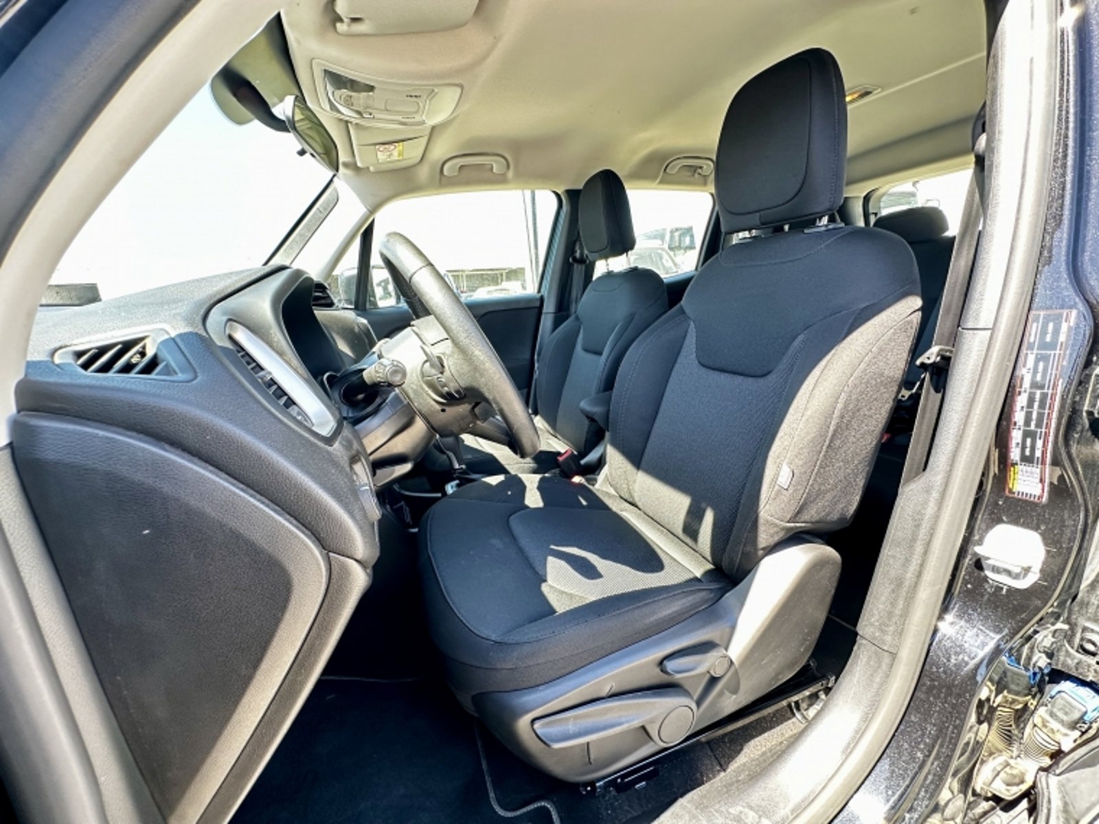 JEEP RENEGADE 1.8 SPORT LX AT 2022 - Imagen 9 de 20