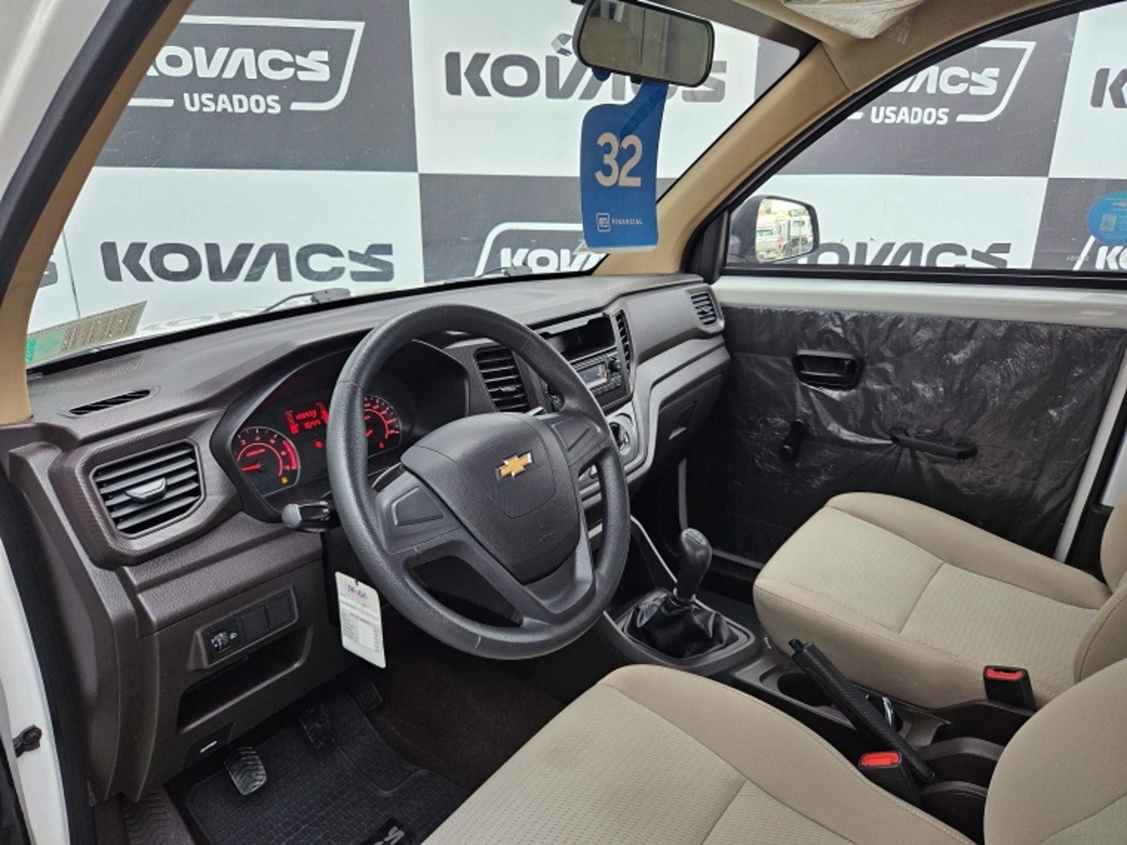 Chevrolet N400 1.5 MAX AC MT 2023 - Imagen 12 de 16