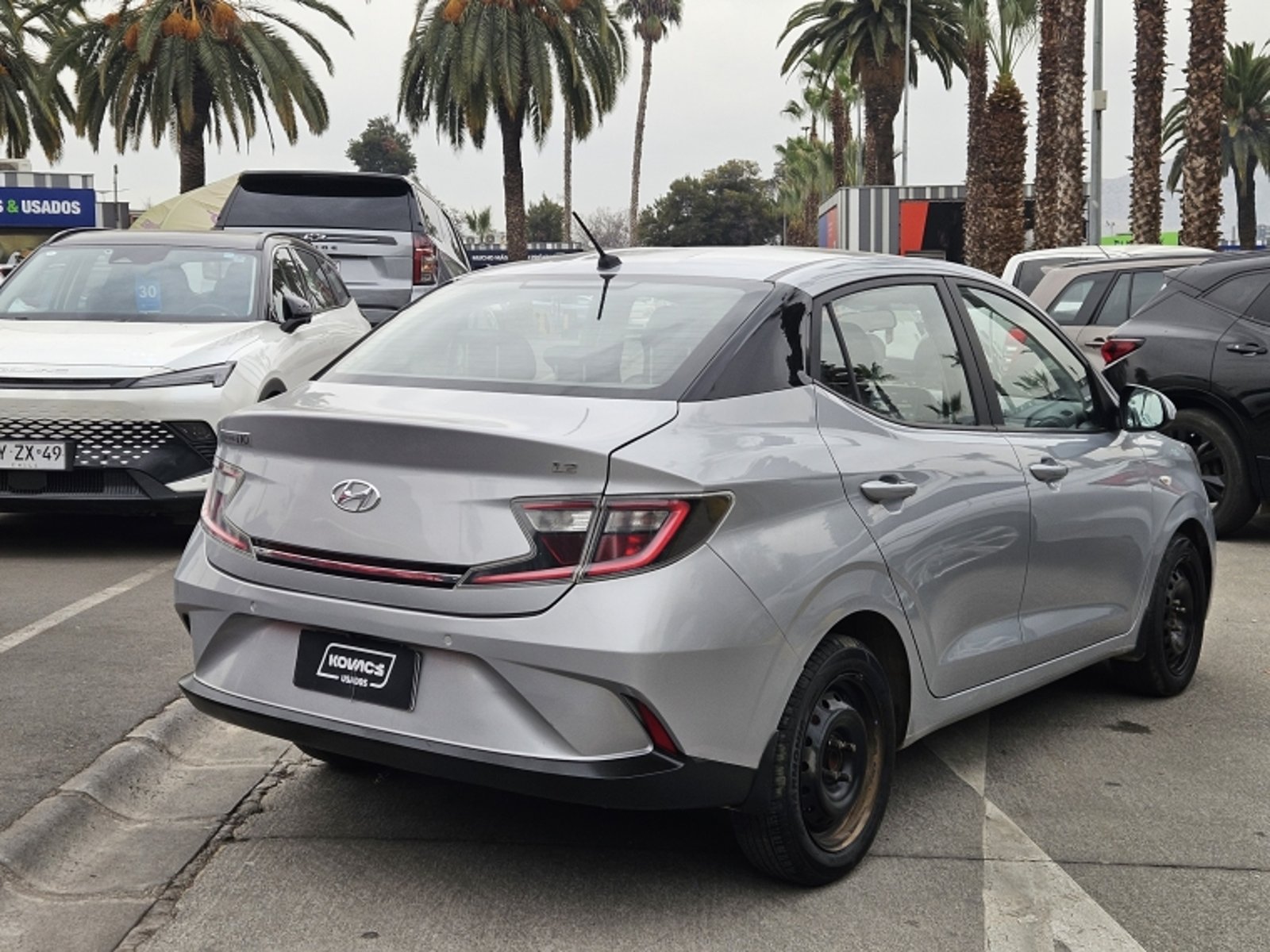 Hyundai GRAND I10 1.2 AI3 HB PLUS MT 2022 - Imagen 4 de 19