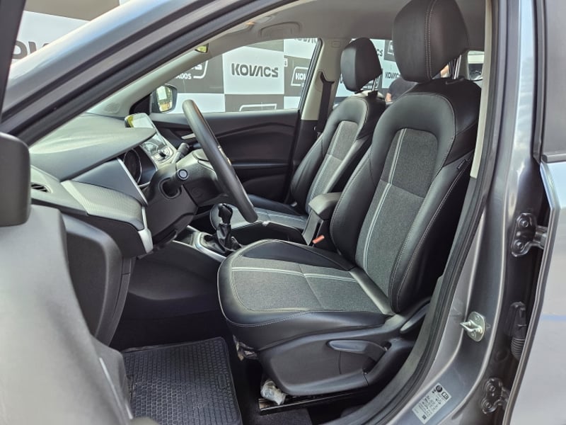 Chevrolet TRACKER 1.2T  LTZ MT 2023 - Imagen 10 de 19