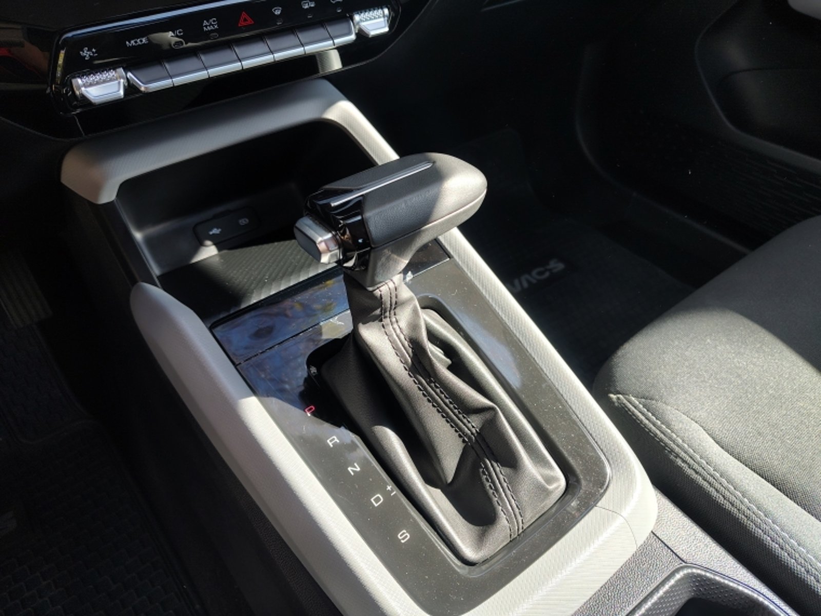 CHEVROLET SAIL 1.5 LTZ AT 2026 - Imagen 15 de 20