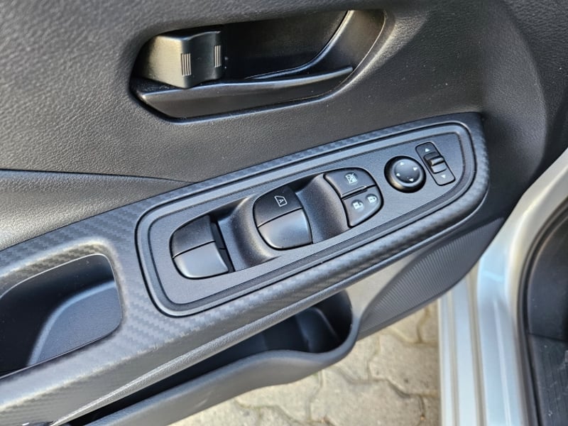Nissan VERSA 1.6 SENSE AT 2024 - Imagen 13 de 19