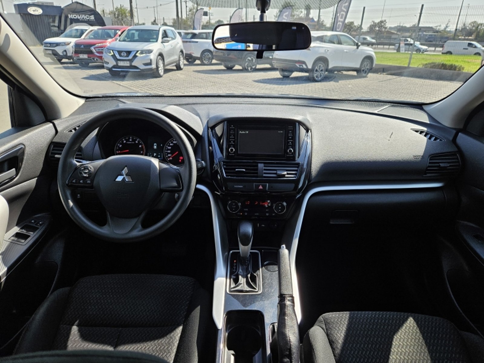 MITSUBISHI ECLIPSE CROSS RX AT 1.5 2023 - Imagen 9 de 19