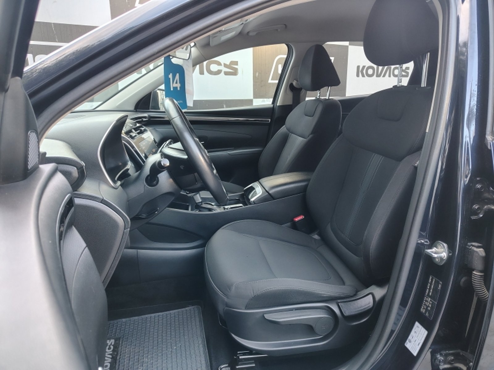 HYUNDAI TUCSON 2.0 NX4 PLUS  AT 2024 - Imagen 13 de 17