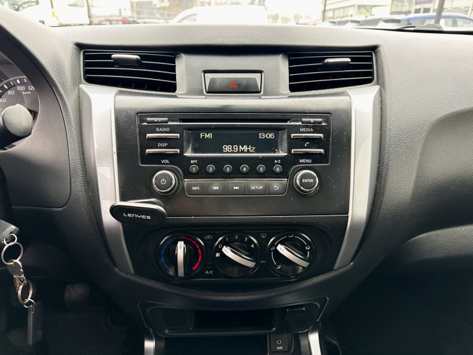 NISSAN NAVARA 2.3 MT 2021 - Imagen 14 de 19
