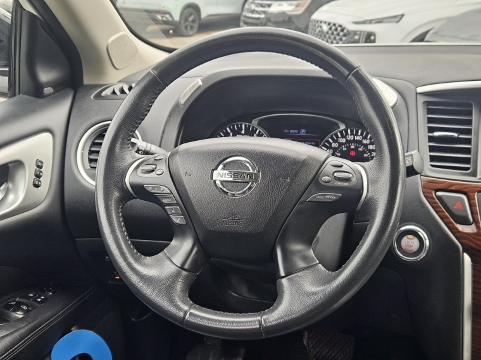 Nissan PATHFINDER 4X4 3.5 AUT CVT EXCLUCIVE 2018 - Imagen 11 de 20