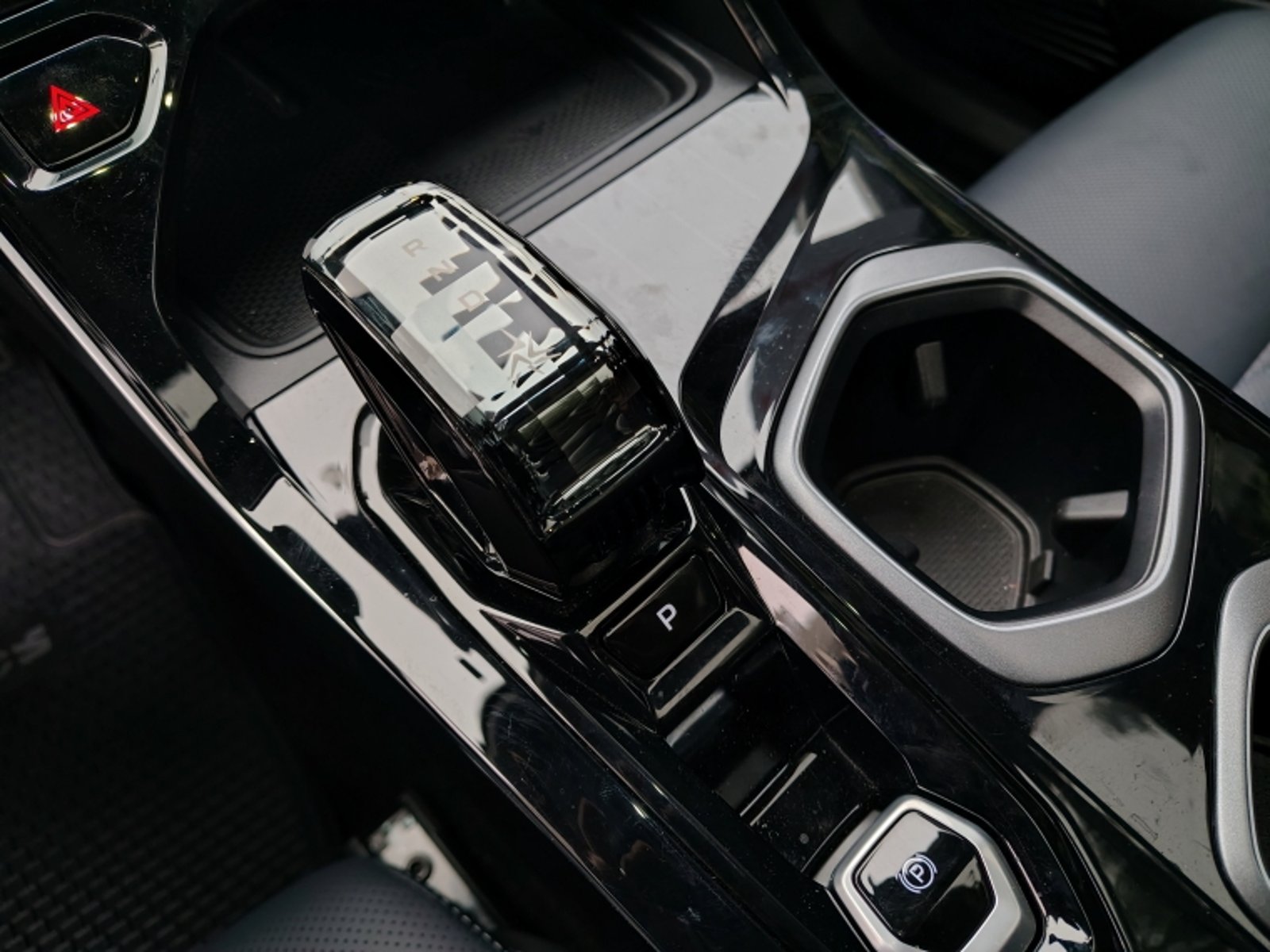 GEELY STARRAY STARRAY 2.0T SIGNATURE AT 2025 - Imagen 13 de 19