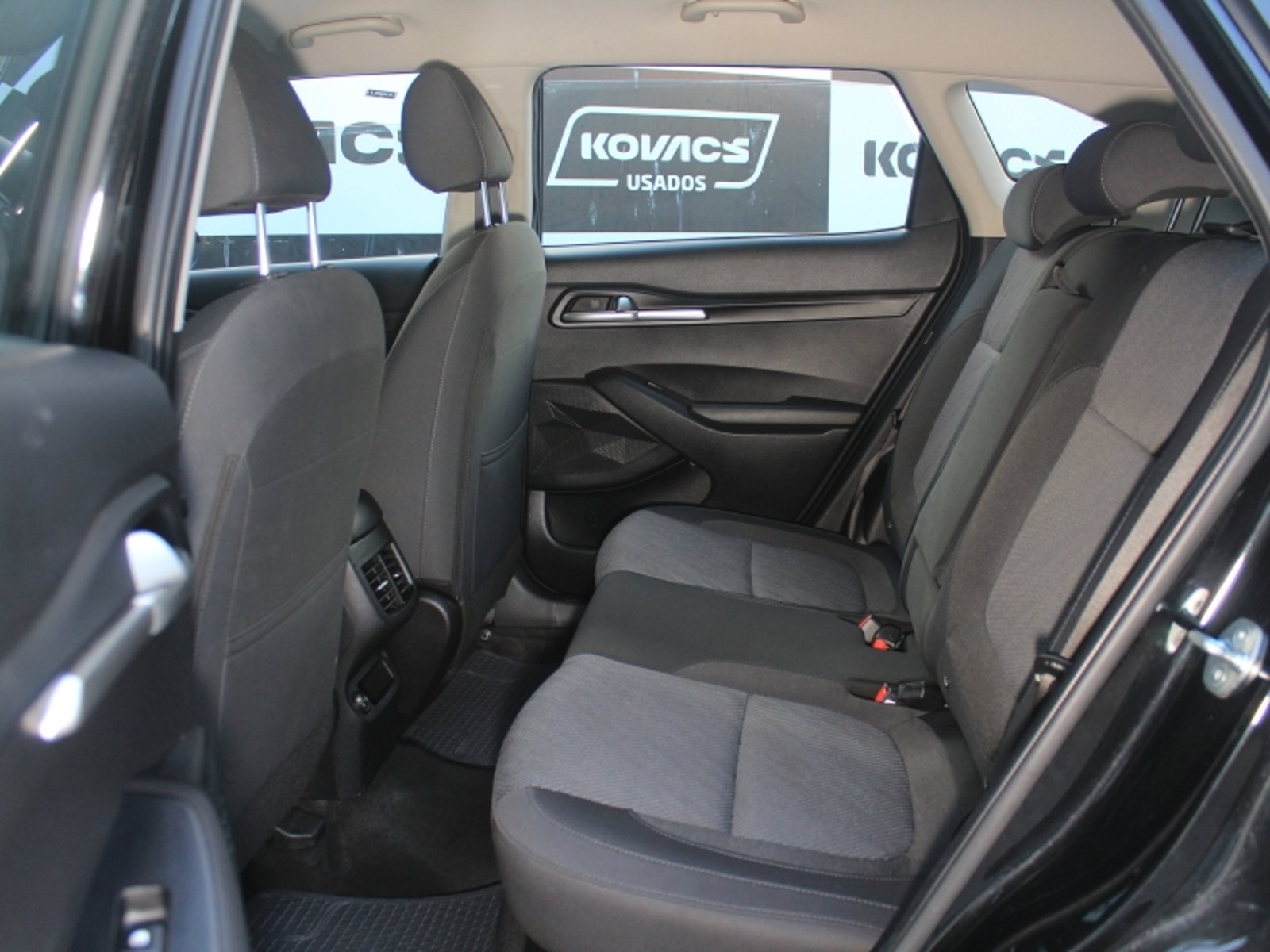 KIA SELTOS 1.6  EX MT 2024 - Imagen 8 de 20