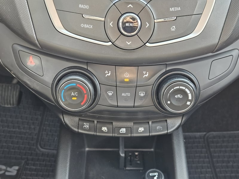Chevrolet SAIL 1.5 LS MT 2022 - Imagen 12 de 19