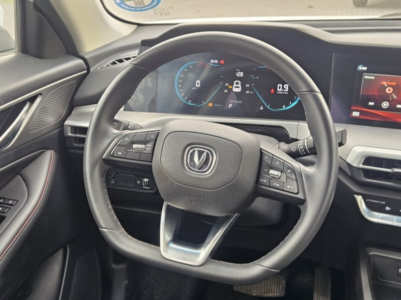 Changan CS35 PLUS LUXURY AT 1.4 2022 - Imagen 10 de 20