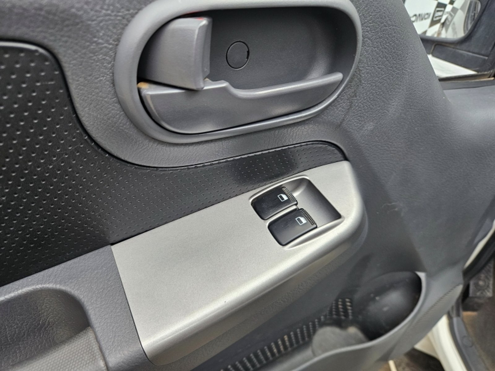 Kia FRONTIER 2.5L 6MT ABS 2024 - Imagen 9 de 15