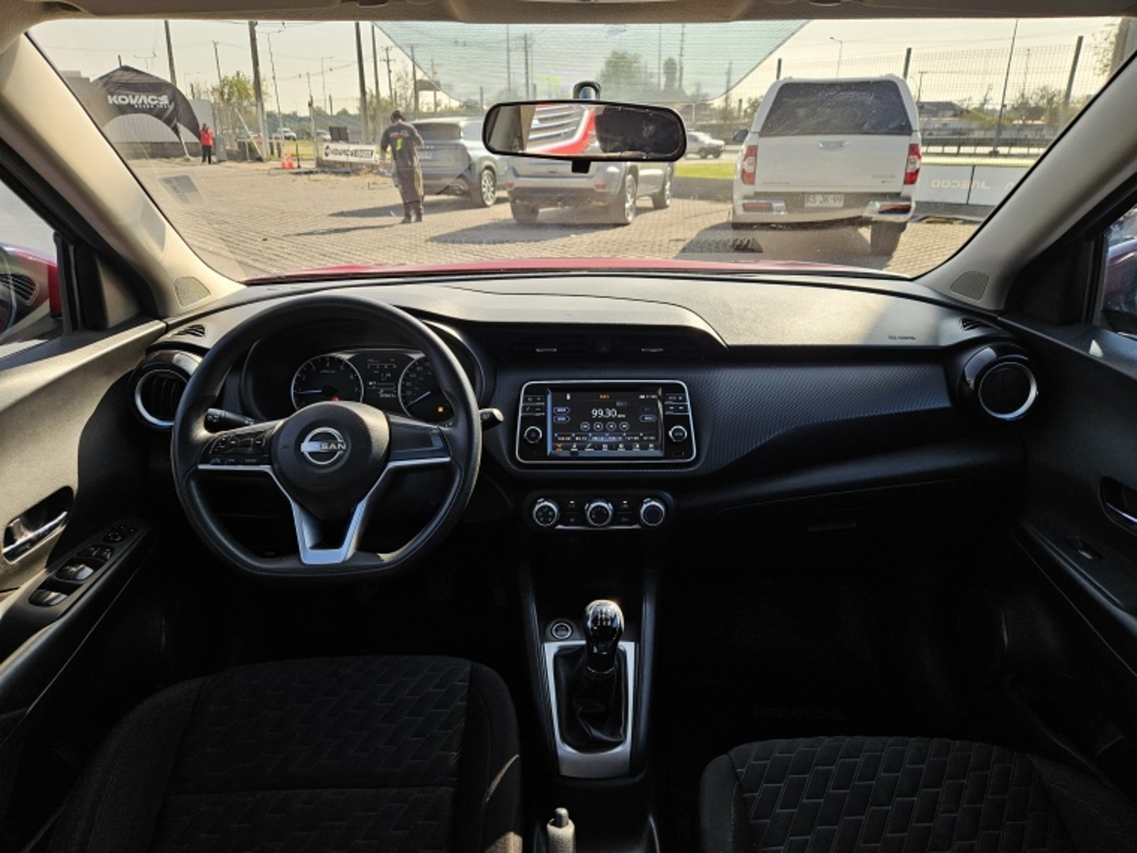 NISSAN KICKS 1.6 SENSE MT 2023 - Imagen 9 de 20
