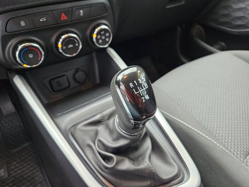 Chevrolet ONIX 1.0 HB LTZ P2 MT 2024 - Imagen 12 de 19
