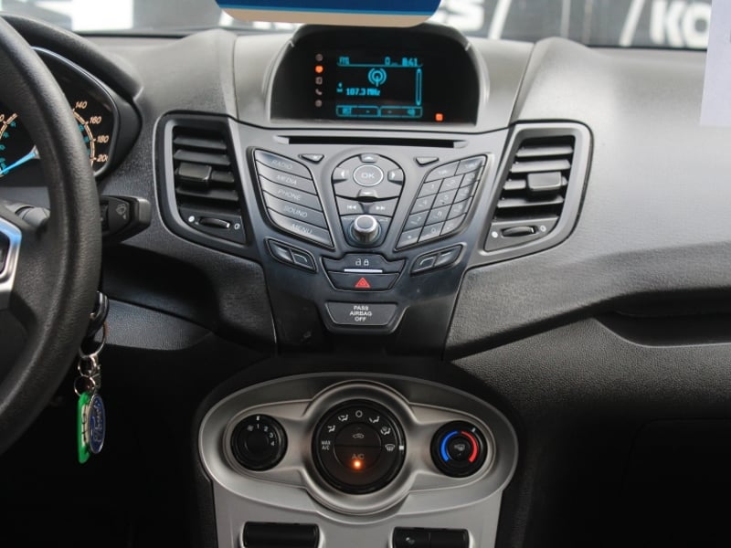 Ford FIESTA 1.6  SE  MT 2017 - Imagen 10 de 17
