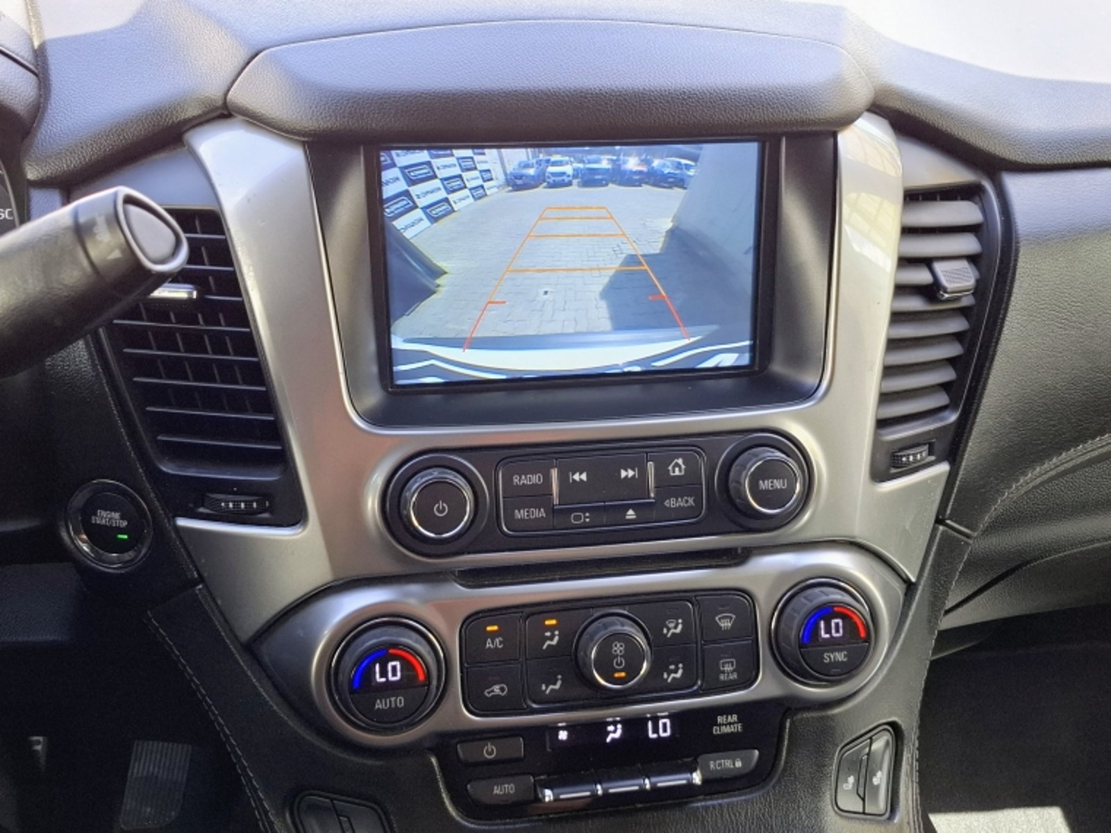 CHEVROLET TAHOE 5.3 LT AT 4X4 2018 - Imagen 14 de 20