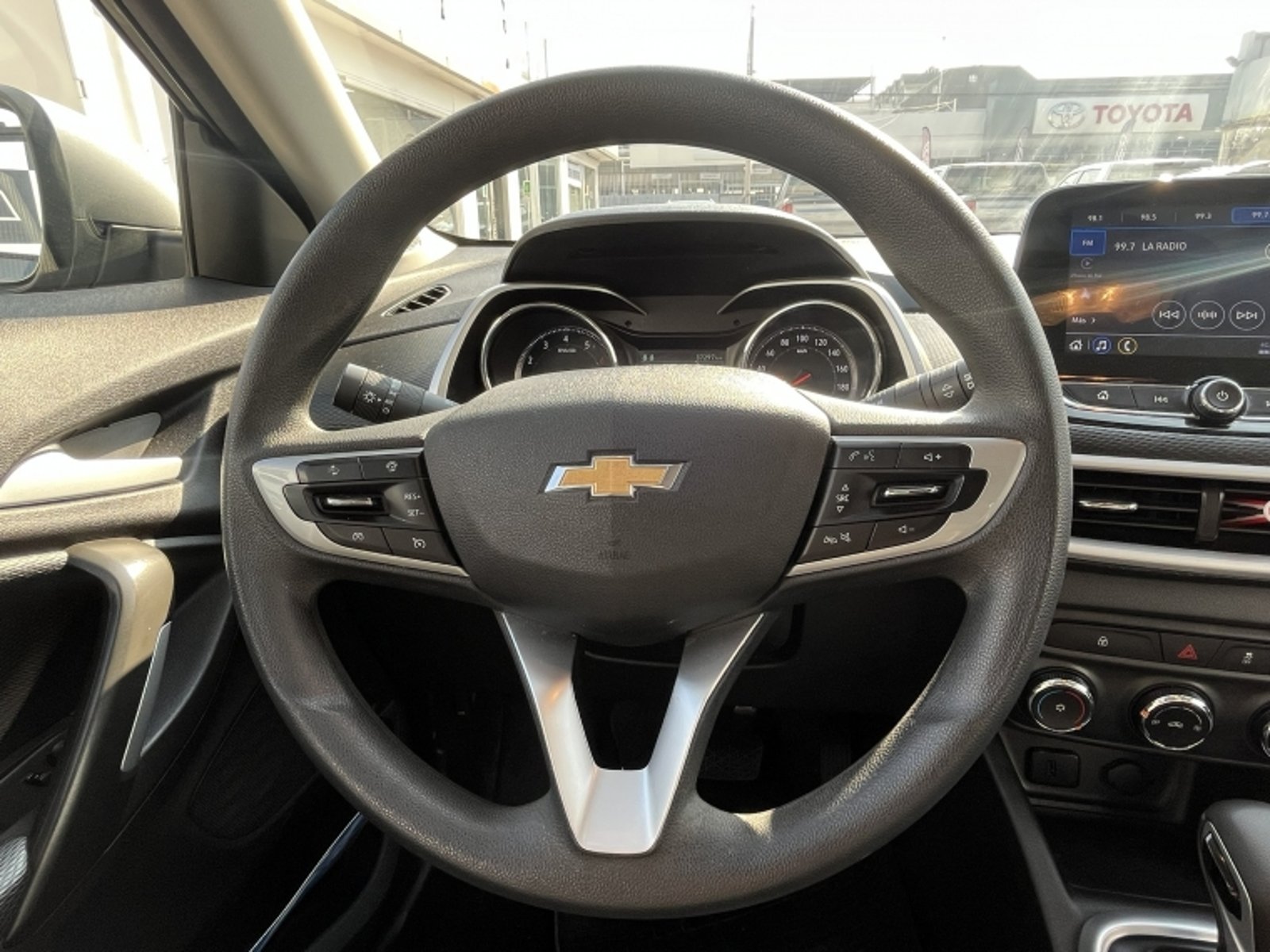 Chevrolet TRACKER 1.2T LTZ AT 2024 - Imagen 12 de 20