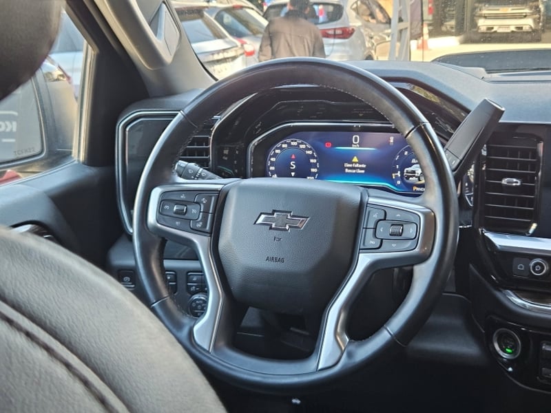Chevrolet SILVERADO SILVERADO CC DCAB 4X4 5.3 AUT 2024 - Imagen 8 de 18