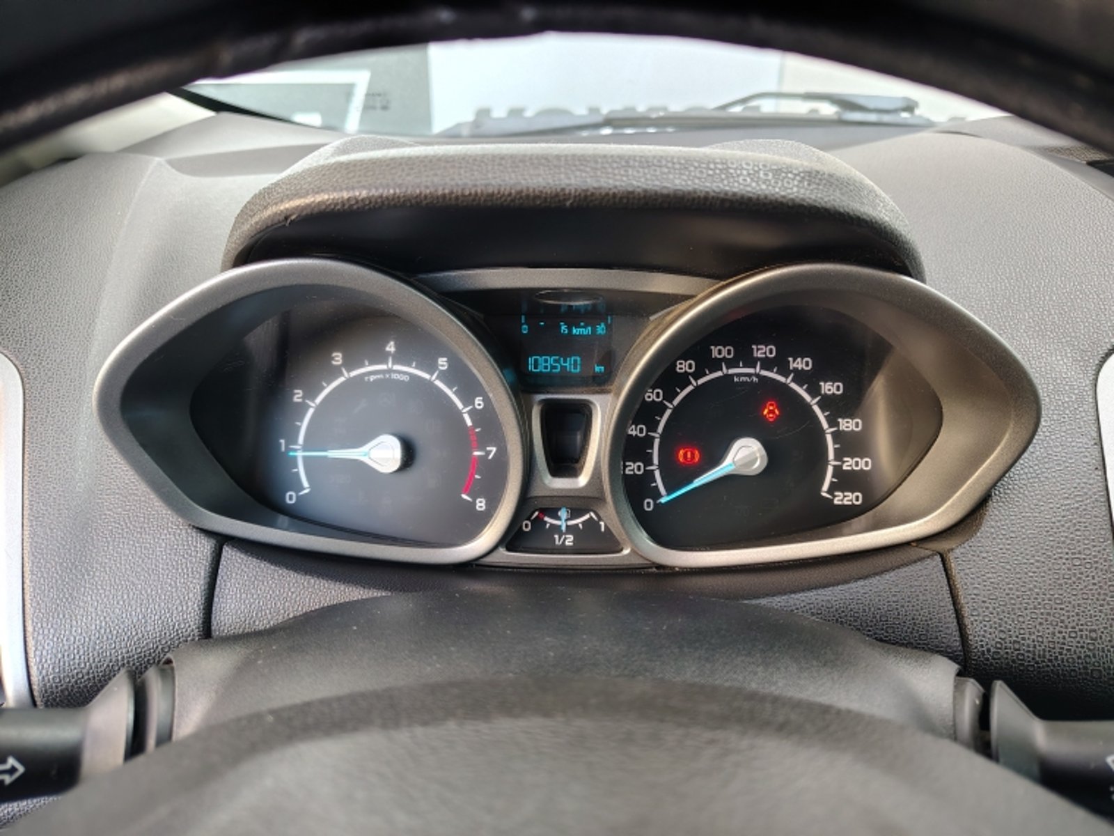 FORD ECOSPORT 1.6 SE MT 4X2 2016 - Imagen 16 de 18