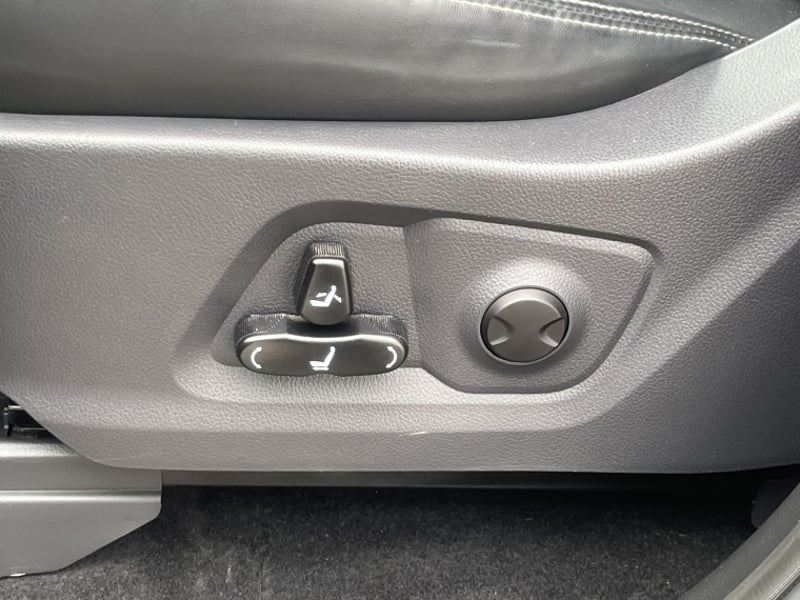 SsangYong MUSSO 2.2 LIMITED PLUS AT 4X4 DIESEL 2023 - Imagen 13 de 20